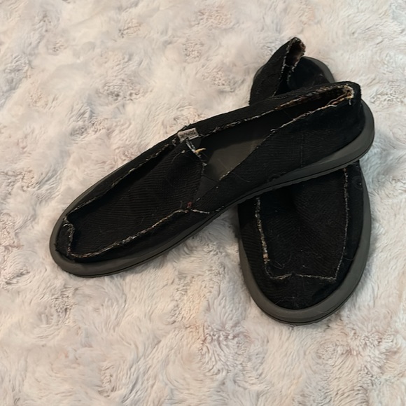 Black sanuks size 10 - Picture 2 of 2